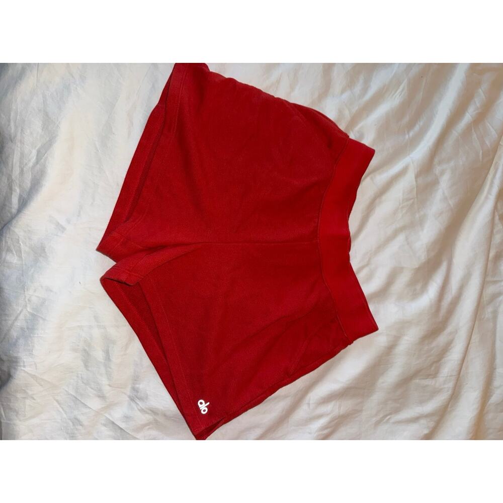Alo red hot summer low key sweatshort - Picture 3 of 5